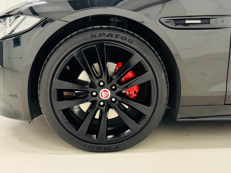 JAGUAR XE