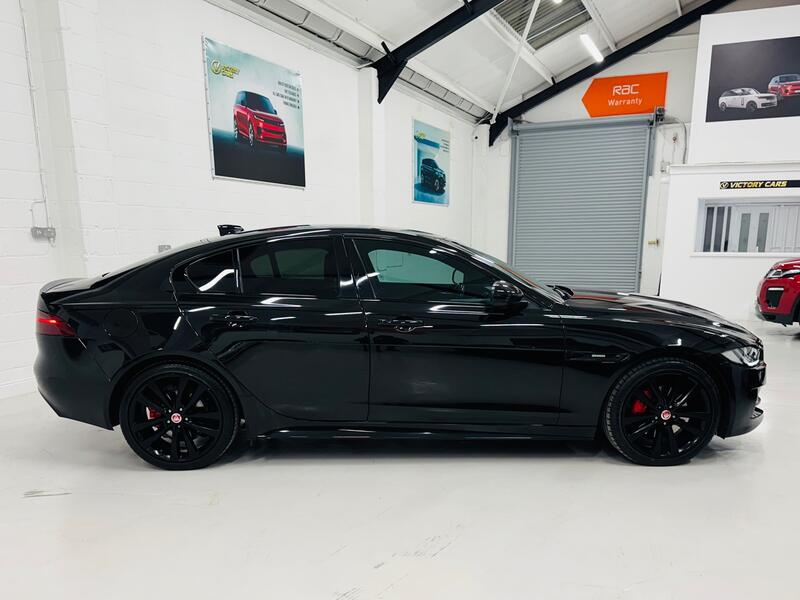 JAGUAR XE