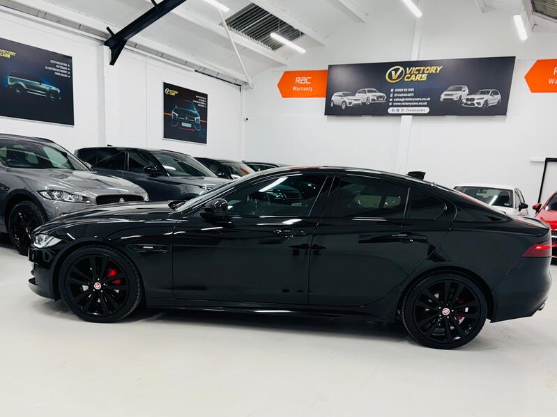 JAGUAR XE