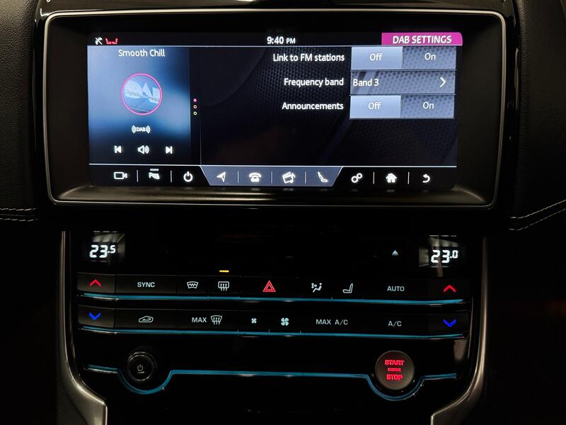 JAGUAR XE